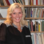 Liv Kjersti S. Thoresen loset de 80 fremmøtte gjennom kveldens bidrag.